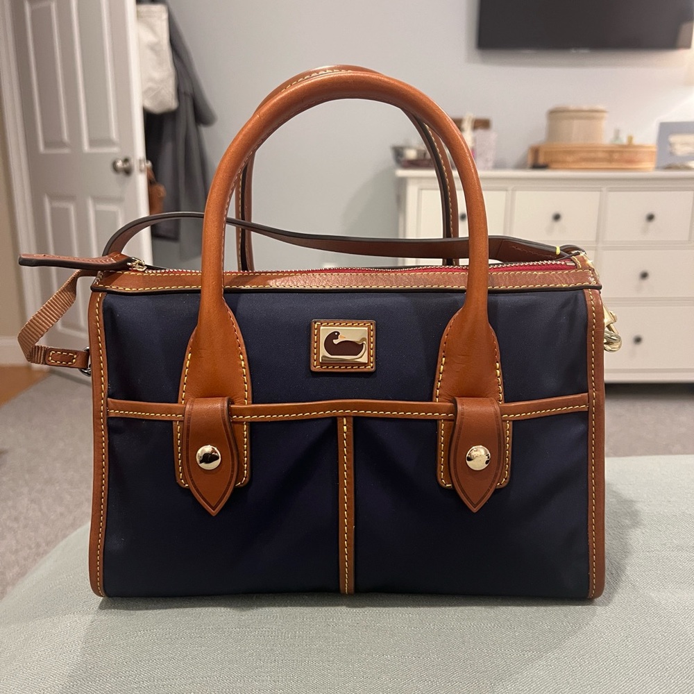 NEW Dooney & Bourke Nylon & Leather Crossbody Shoulder Handbag Purse
